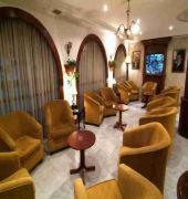 Commodore Hotel Аман Екстериор снимка